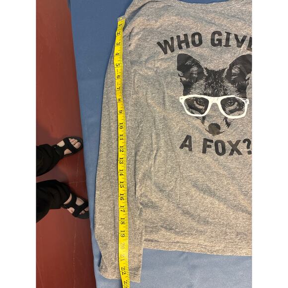 Next Level Apparel Who Gives a Fox Gray Long Sleeved T Shirt Size XL - Picture 5 of 6